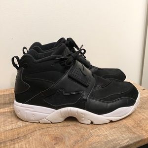 Nike diamond turf black men’s size 11